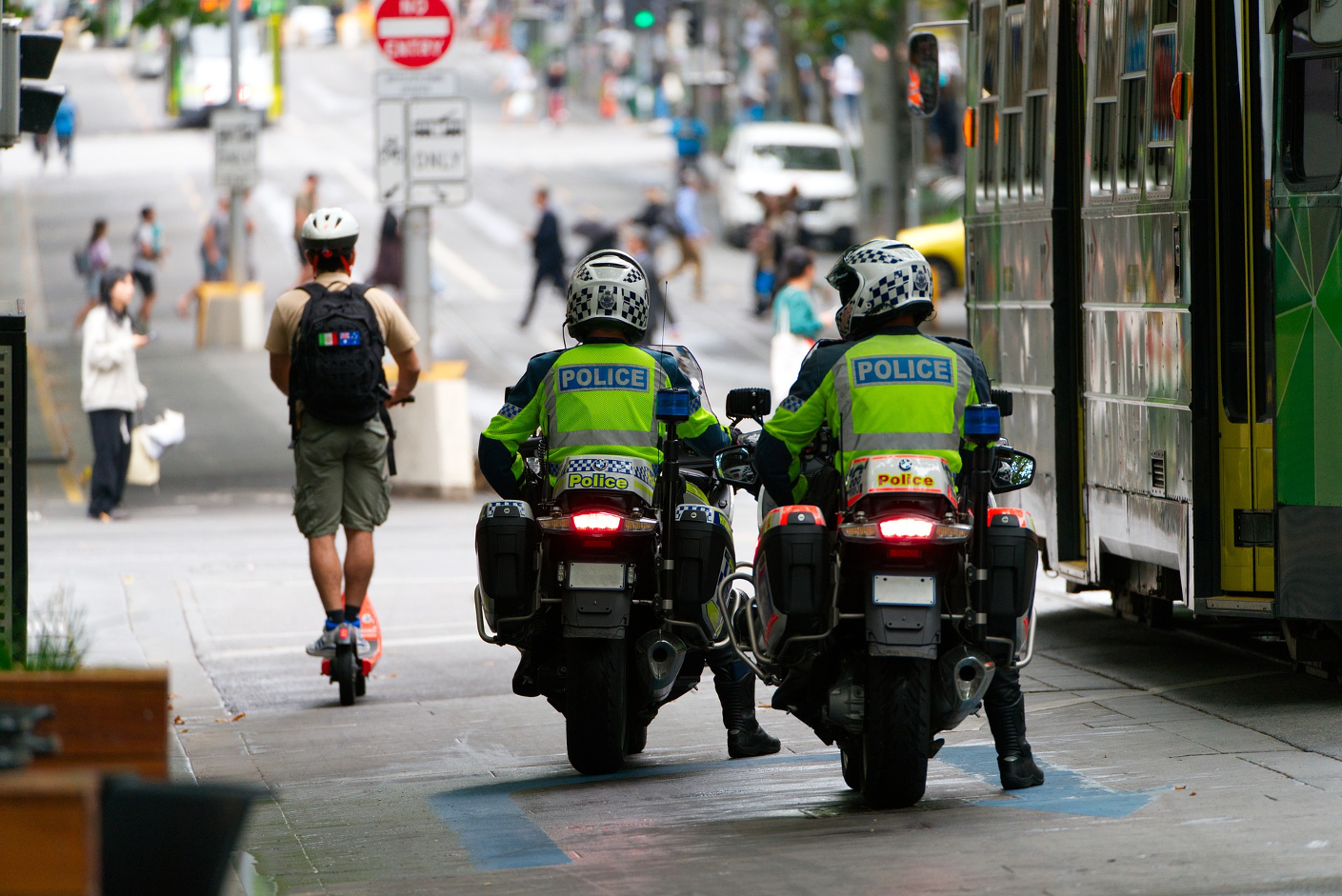 "Simulatore Concorso Polizia Municipale Napoli": Strumenti utili per prepararsi al concorso e superare le prove selettive "Simulatore Concorso Polizia Municipale Napoli": Strumenti utili per prepararsi al concorso e superare le prove selettive